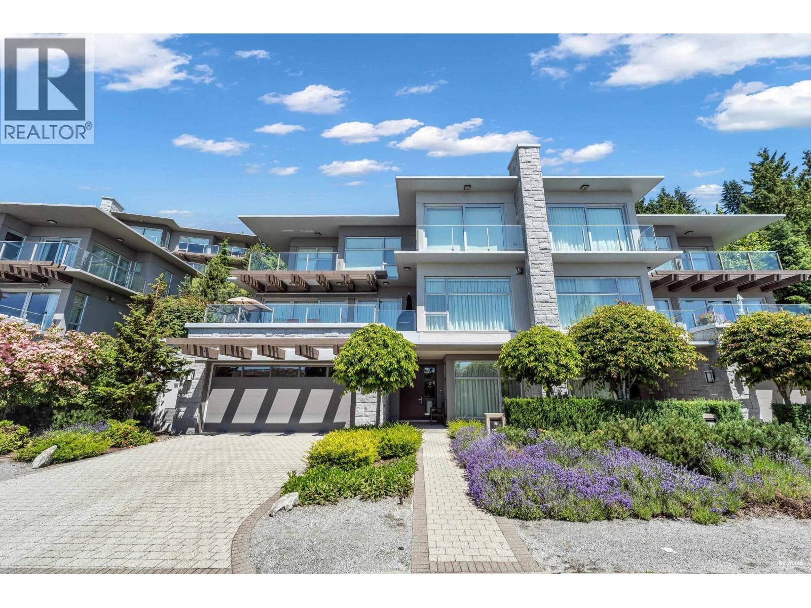2728 HIGHVIEW PLAZA in Cypress Park