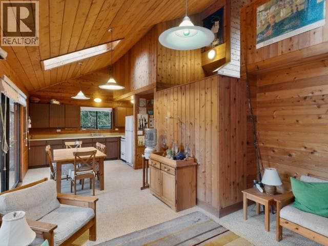 963 SPILSBURY DRIVE, Powell River — photo 2