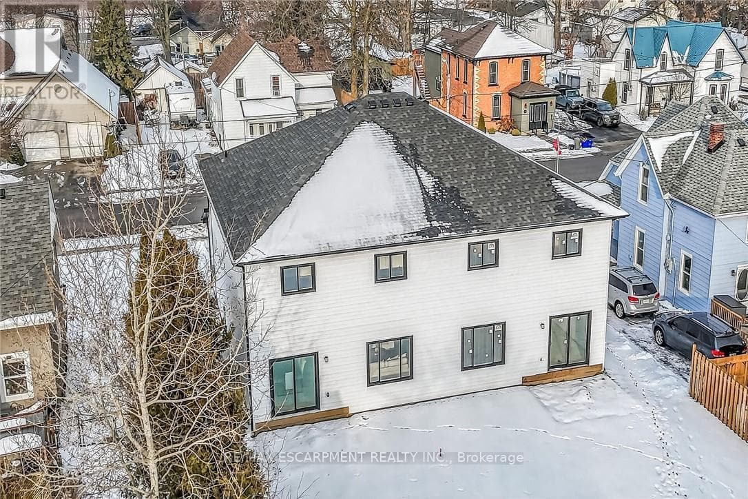 45 A HOWARD STREET, Toronto