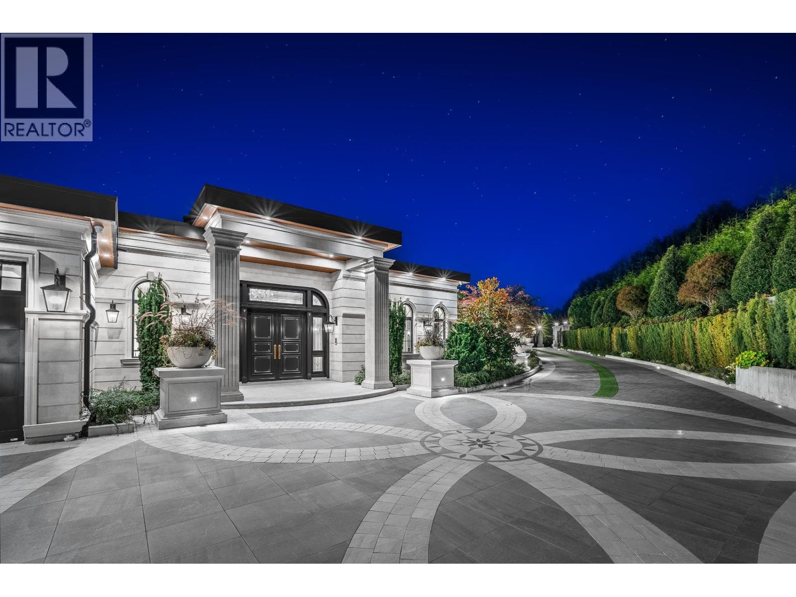 839 EYREMOUNT DRIVE, Greater Vancouver — photo 3