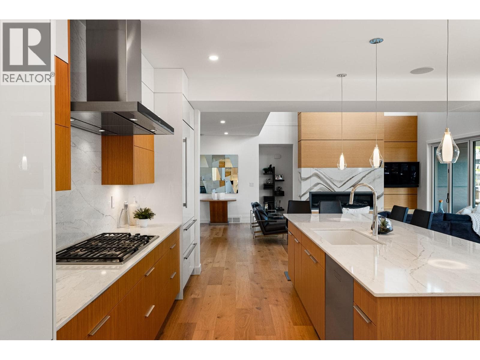 338 RUE CHEVAL NOIR, Interior REALTORS® — photo 5
