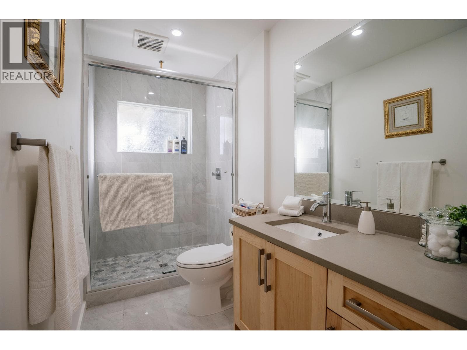 2813 ST JOHNS STREET, Greater Vancouver — photo 3