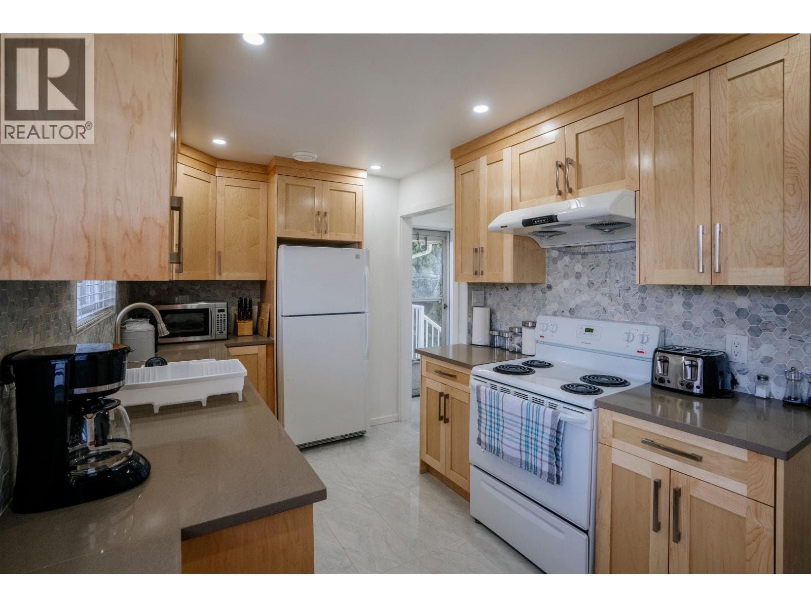 2813 ST JOHNS STREET, Greater Vancouver — photo 5