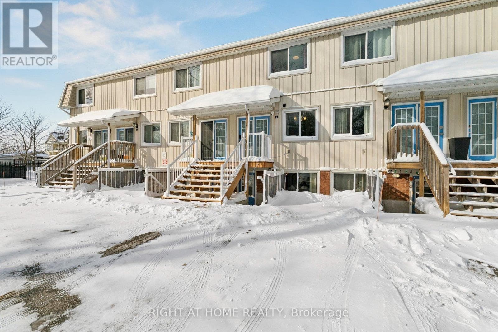 3 - 734 SHORE LANE, Toronto — photo 2