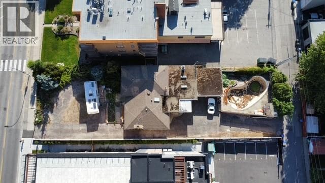 594 LAKESHORE DRIVE WEST, Interior REALTORS® — photo 5
