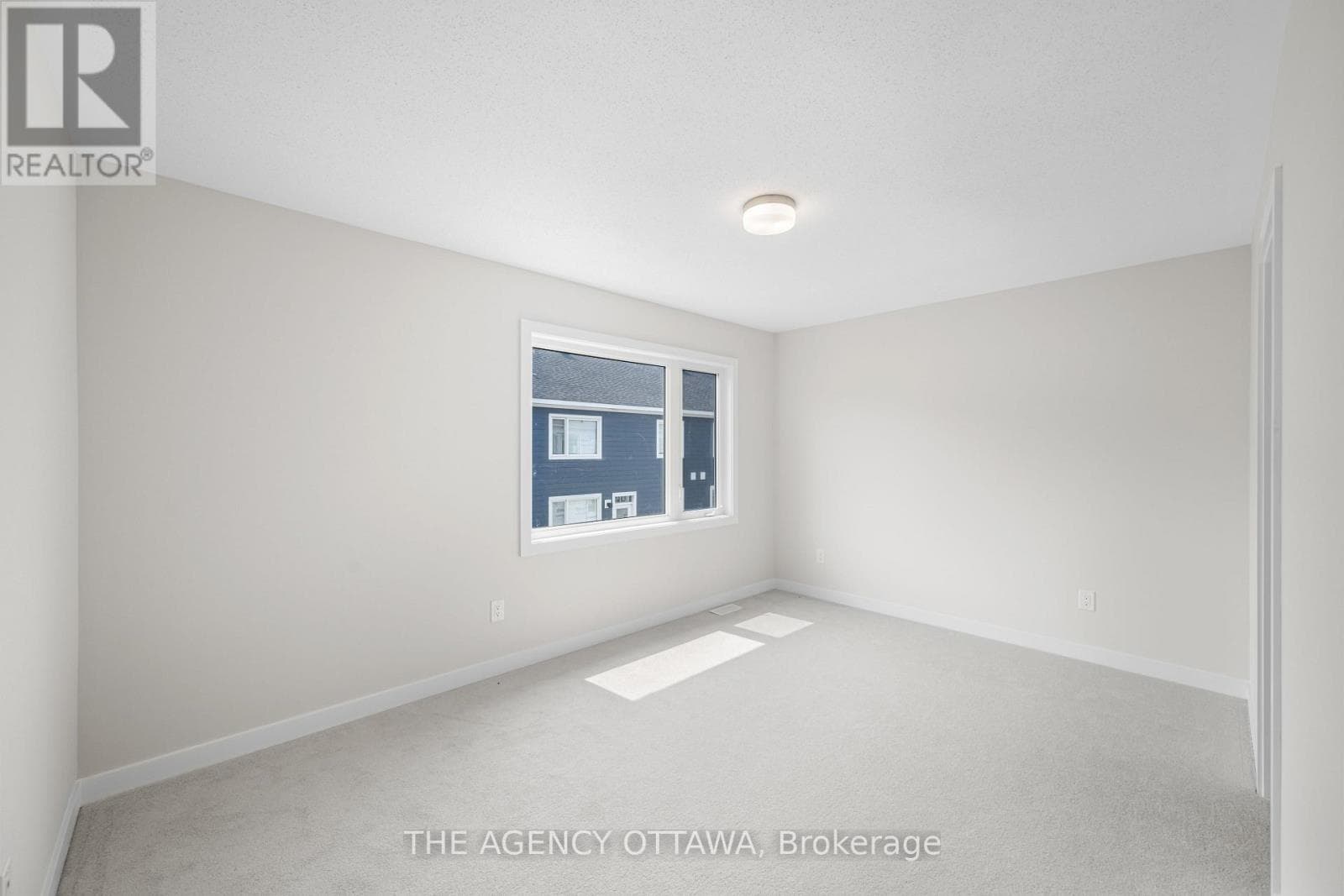 948 SEAGRAVE LANE, Ottawa — photo 5