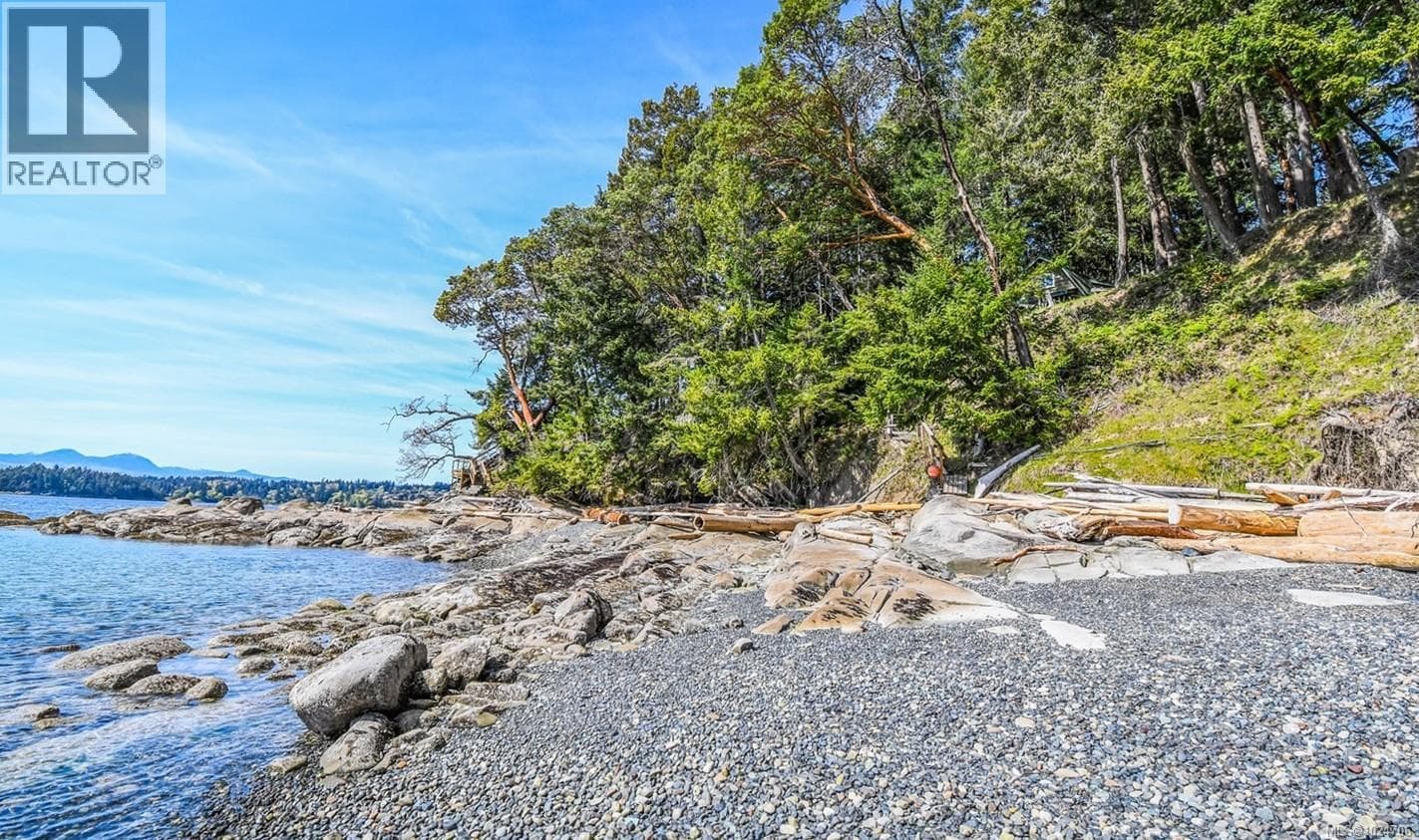 919 SALAL DRIVE, Vancouver Island — photo 3