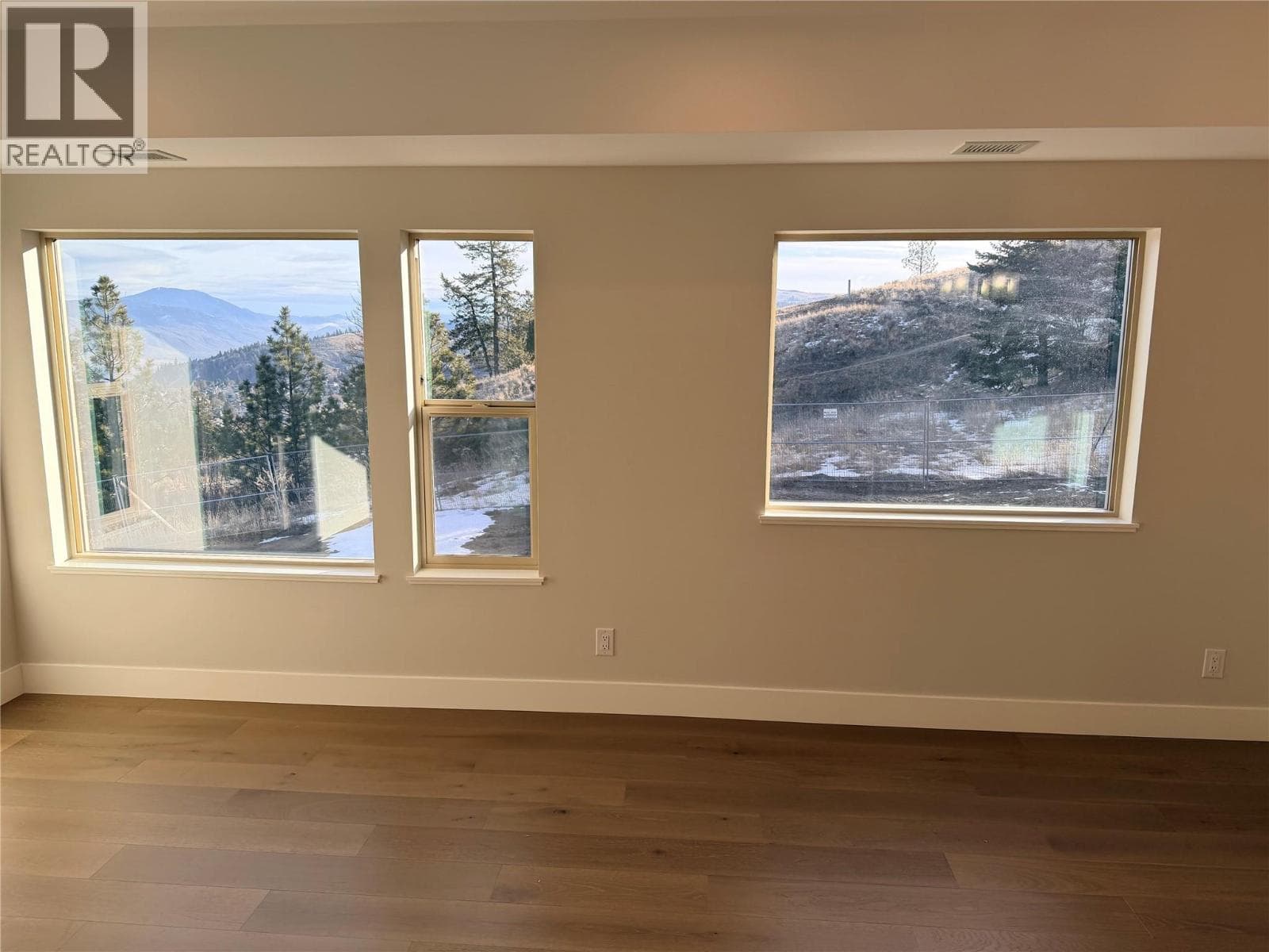 2171 VAN HORNE DRIVE UNIT 203, Interior REALTORS® — photo 4
