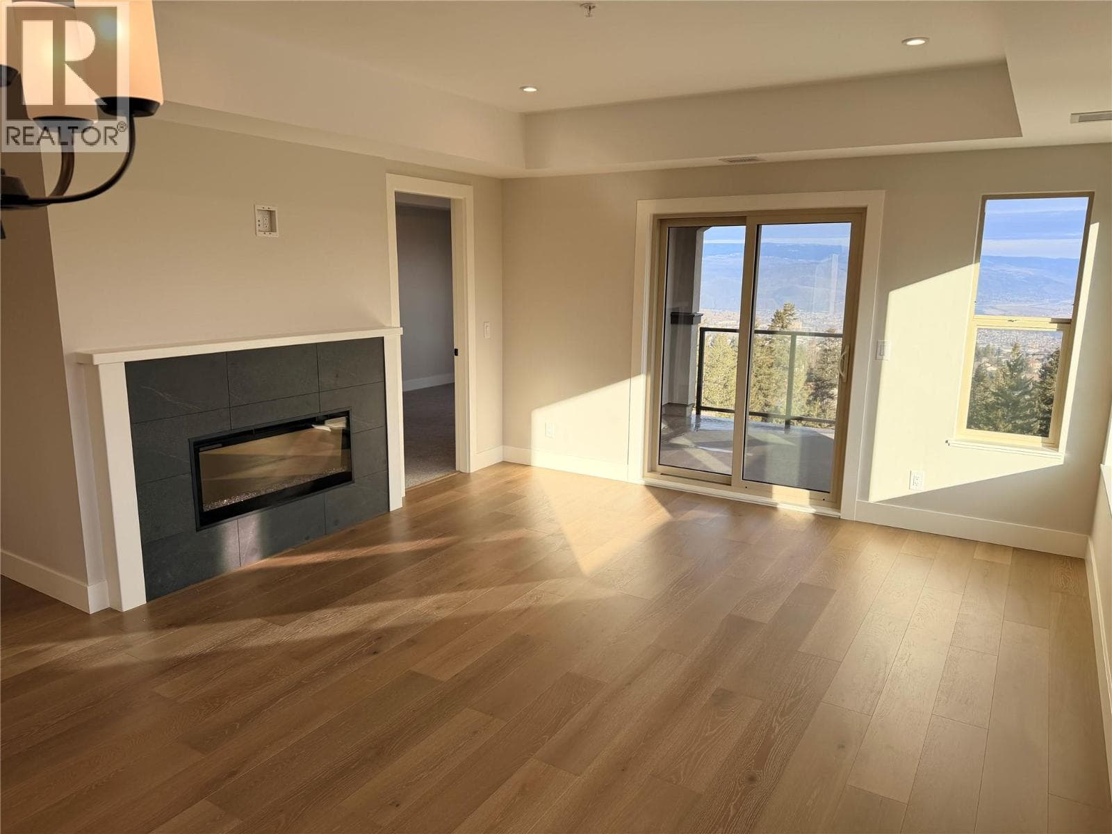 2171 VAN HORNE DRIVE UNIT 203, Interior REALTORS® — photo 5