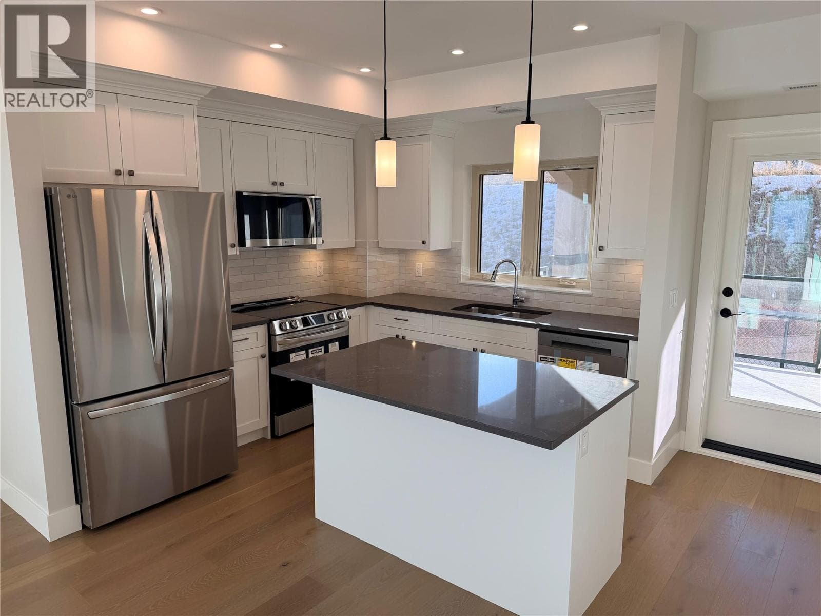 2171 VAN HORNE DRIVE UNIT 203, Interior REALTORS® — photo 2