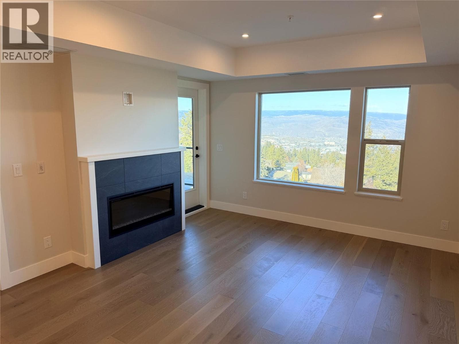 2171 VAN HORNE DRIVE UNIT 201, Interior REALTORS® — photo 4