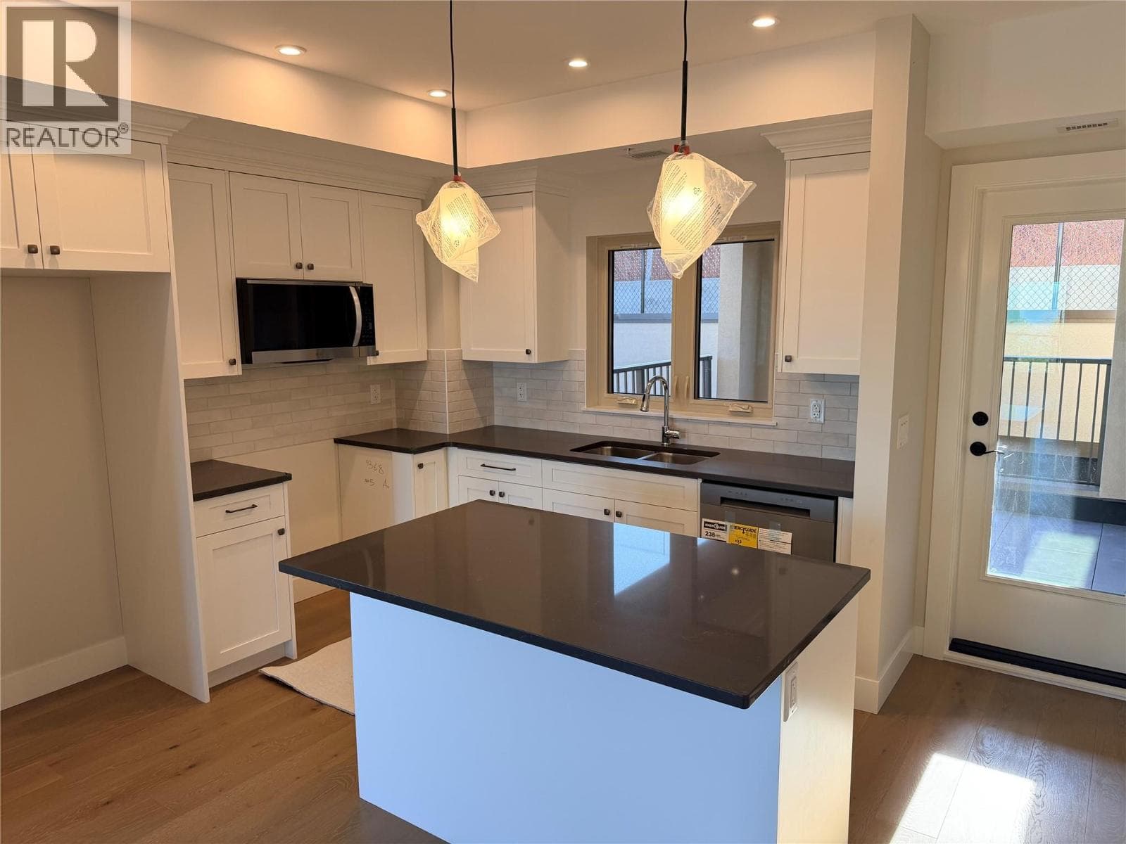 2171 VAN HORNE DRIVE UNIT 103, Interior REALTORS® — photo 2