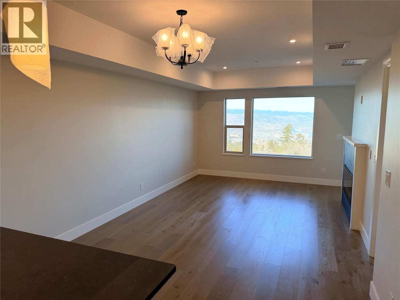 2171 VAN HORNE DRIVE UNIT 108, Interior REALTORS® — photo 3