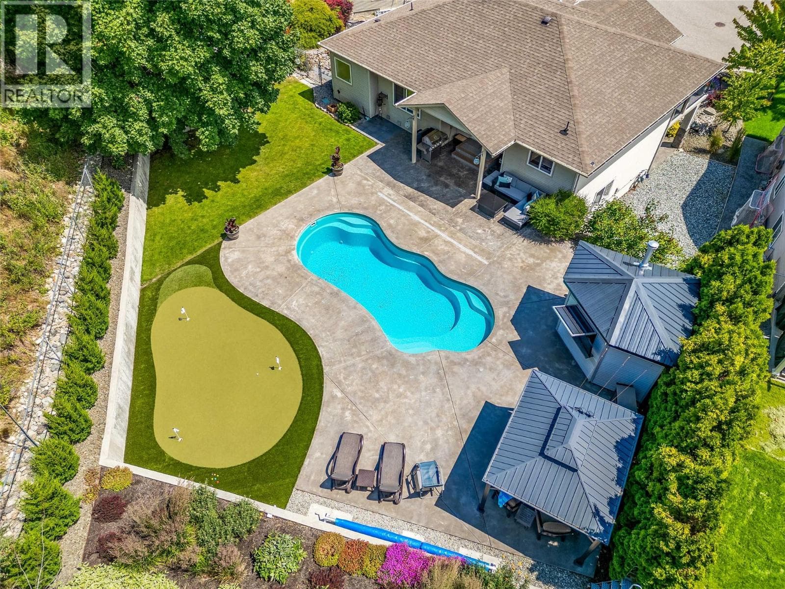 1492 LONGLEY CRESCENT in Belgo - Black Mountain