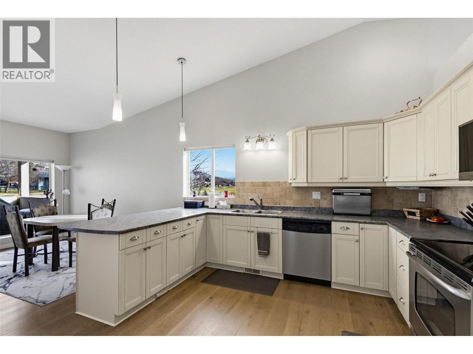 3744 NAVATANEE DRIVE, Interior REALTORS® — photo 5