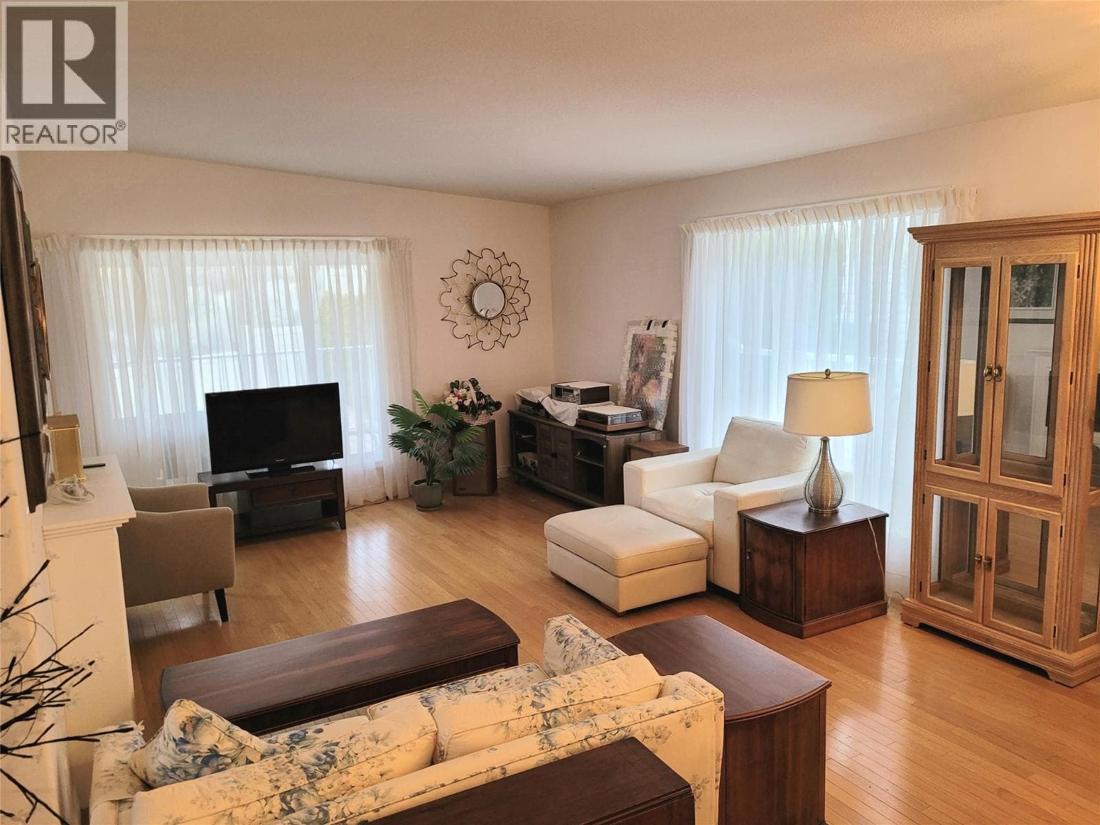 9400 115TH Street Unit# 55, Interior REALTORS® — photo 3