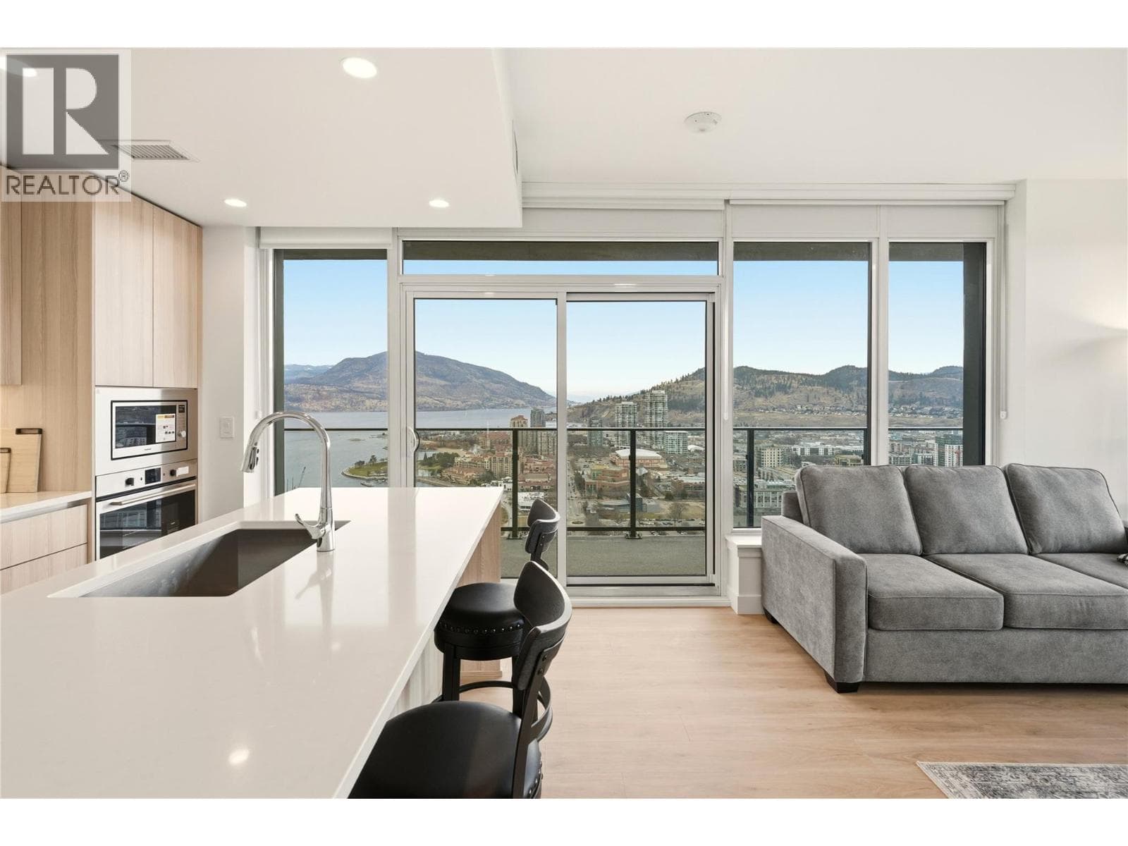 1626 Water Street Unit# 3402, Interior REALTORS® — photo 3