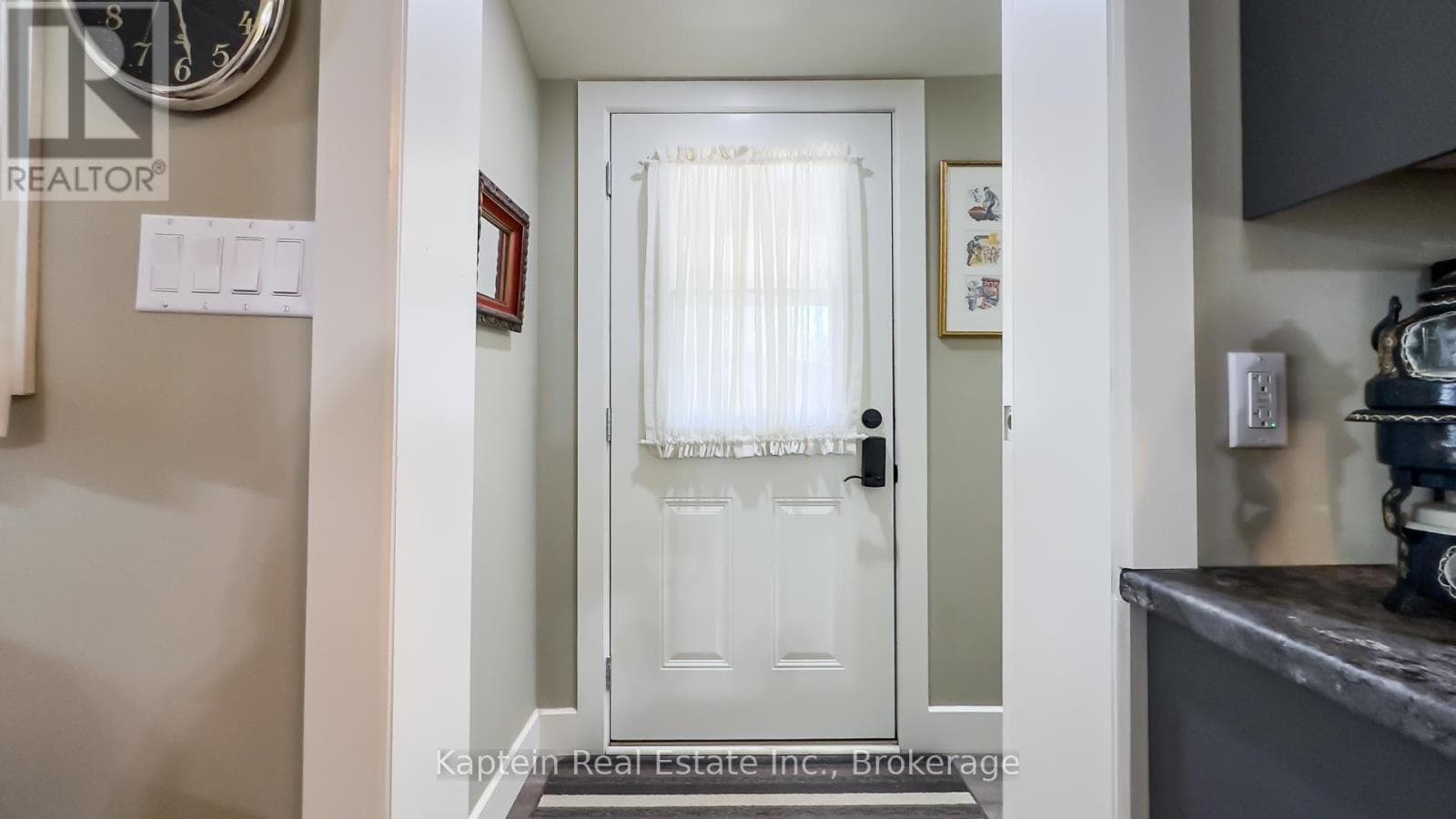 37063 AMBERLEY ROAD, OnePoint — photo 4