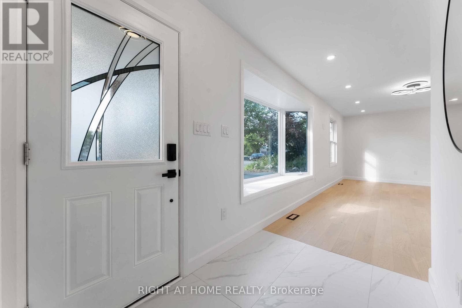 2700 PRISCILLA STREET, Ottawa — photo 3