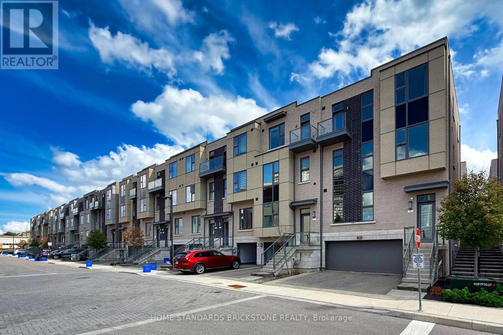 5 SMALLWOOD CIRCLE, Toronto — photo 2