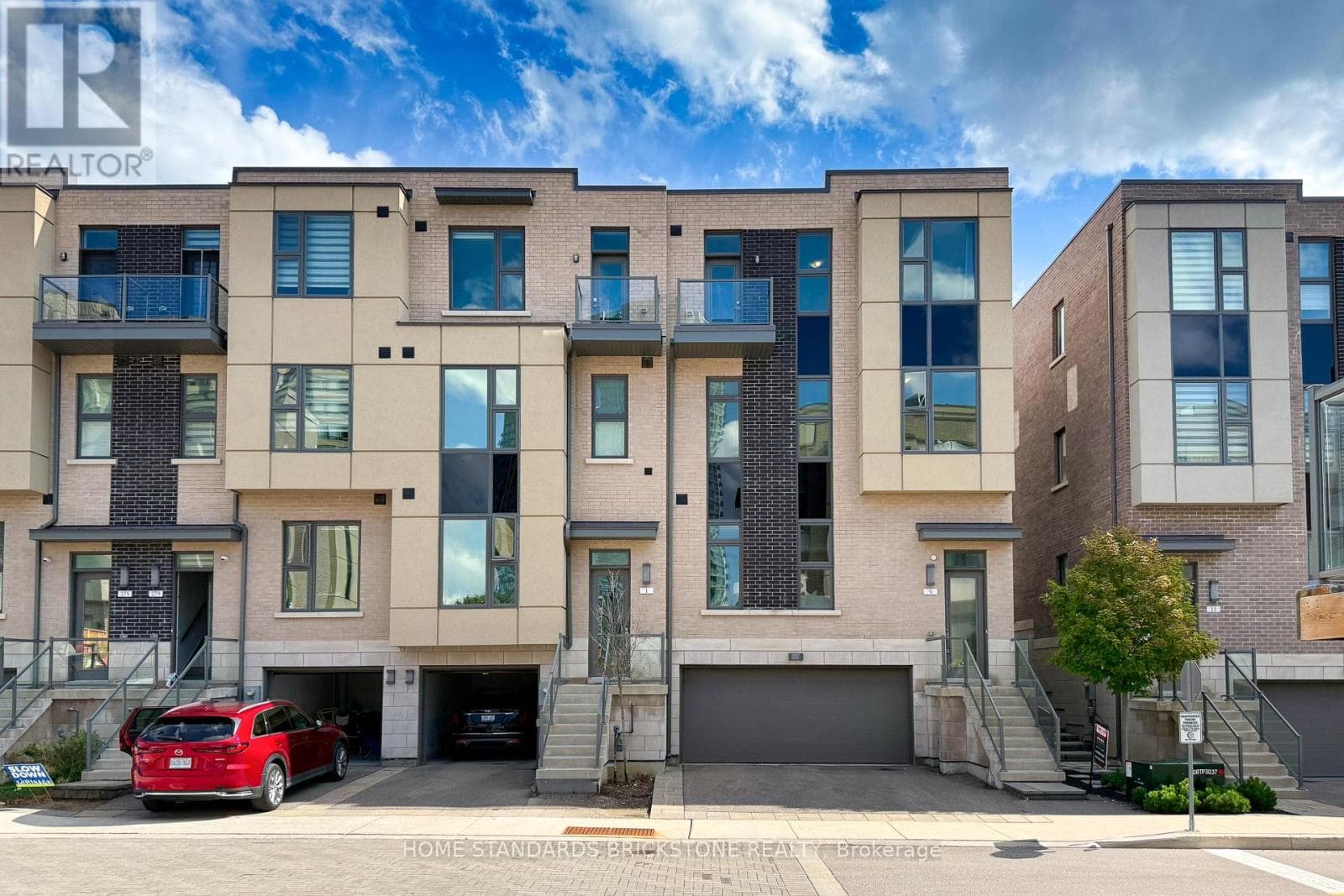 5 SMALLWOOD CIRCLE, Toronto — photo 4