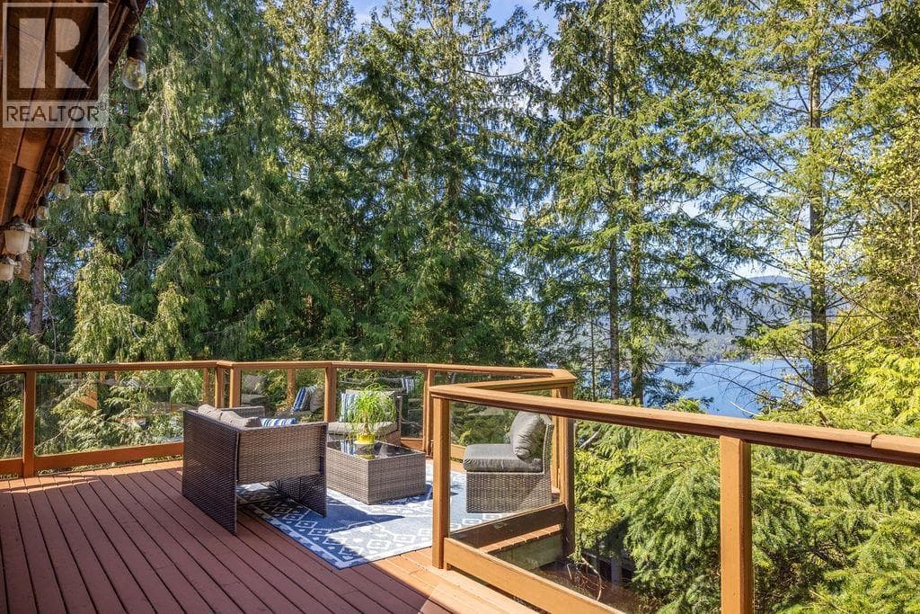 5864 SKOOKUMCHUK ROAD, Greater Vancouver — photo 4