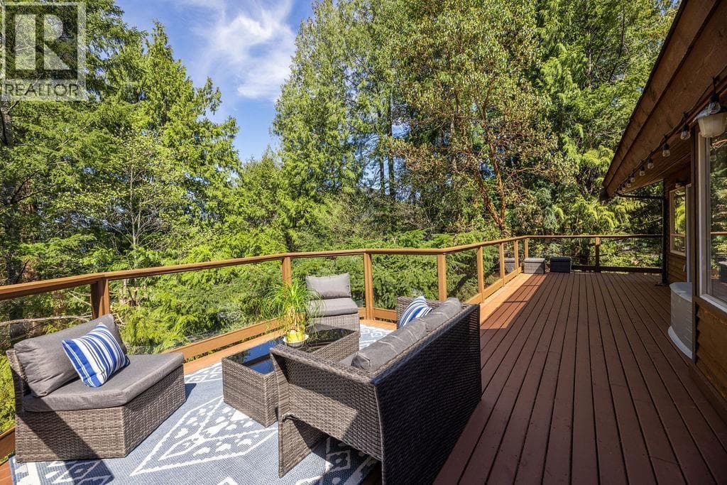 5864 SKOOKUMCHUK ROAD, Greater Vancouver — photo 5