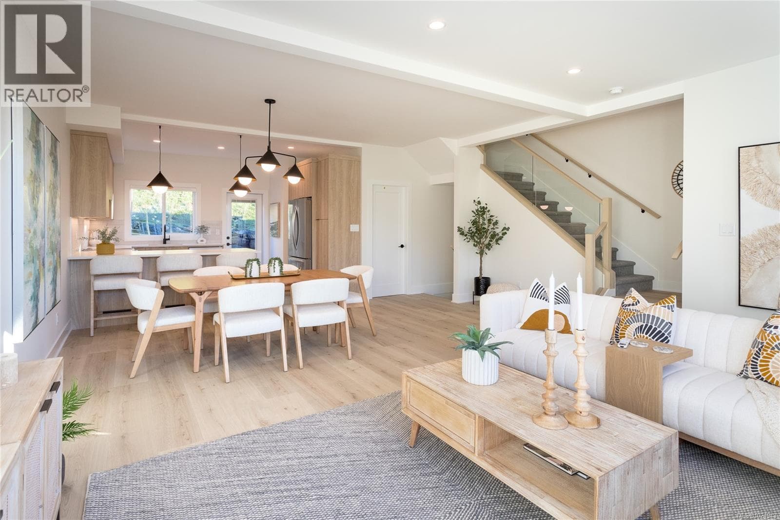 1425 Dolomite Ridge, Victoria — photo 5