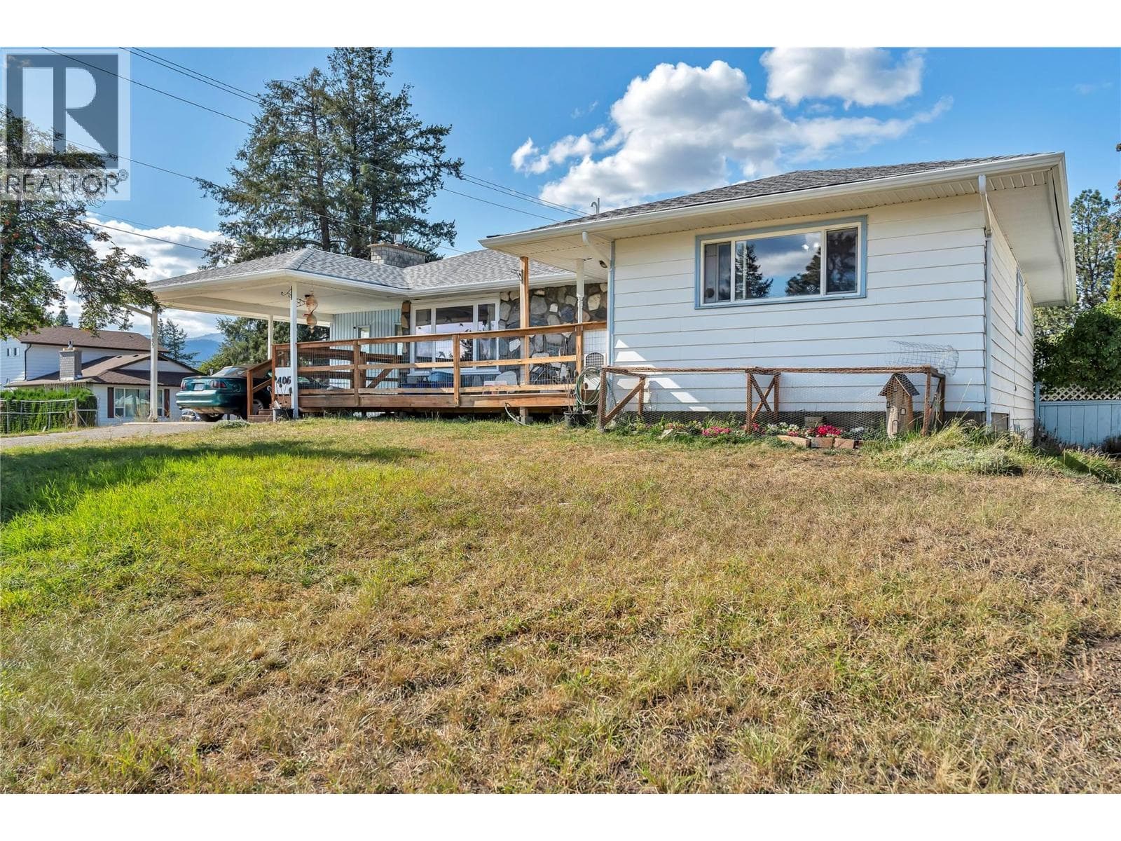 405 GRANT AVENUE, Interior REALTORS® — photo 4