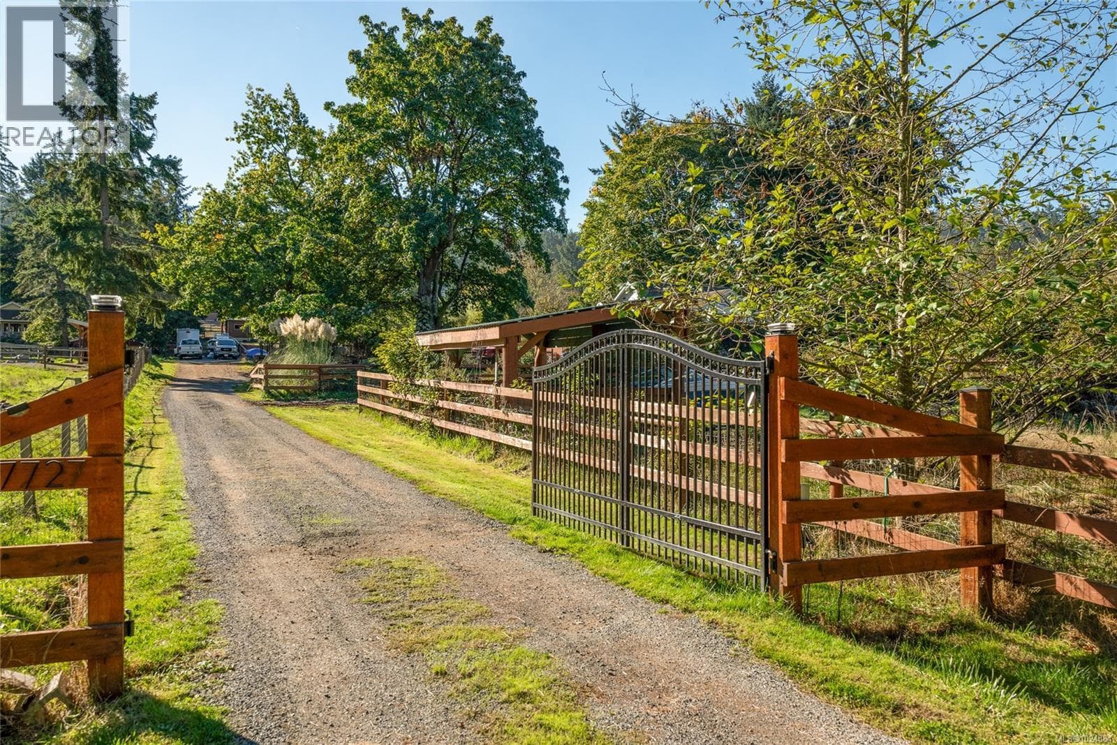 7727 Superior Rd, Vancouver Island — photo 3