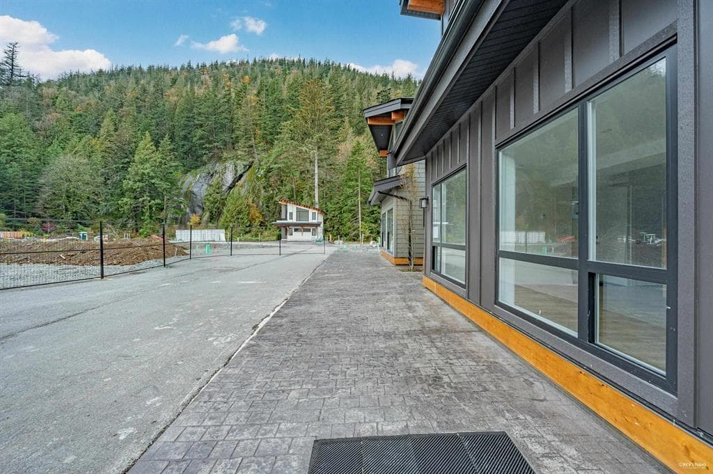 21 798 HOT SPRINGS ROAD, Harrison Hot Springs, Chilliwack — photo 3
