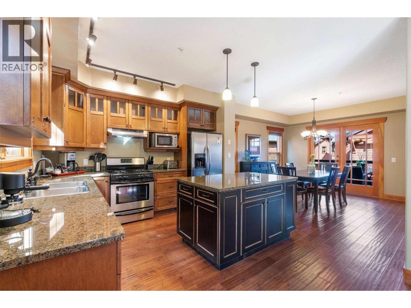 2479 Eagle Bay Road Unit# 17, Interior REALTORS® — photo 4