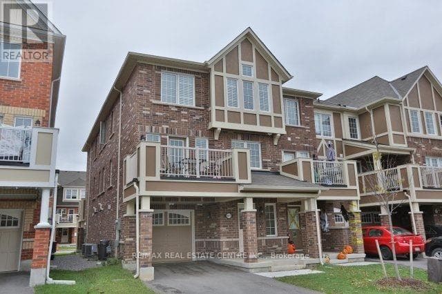 1617 GAINER CRESCENT in Clarke
