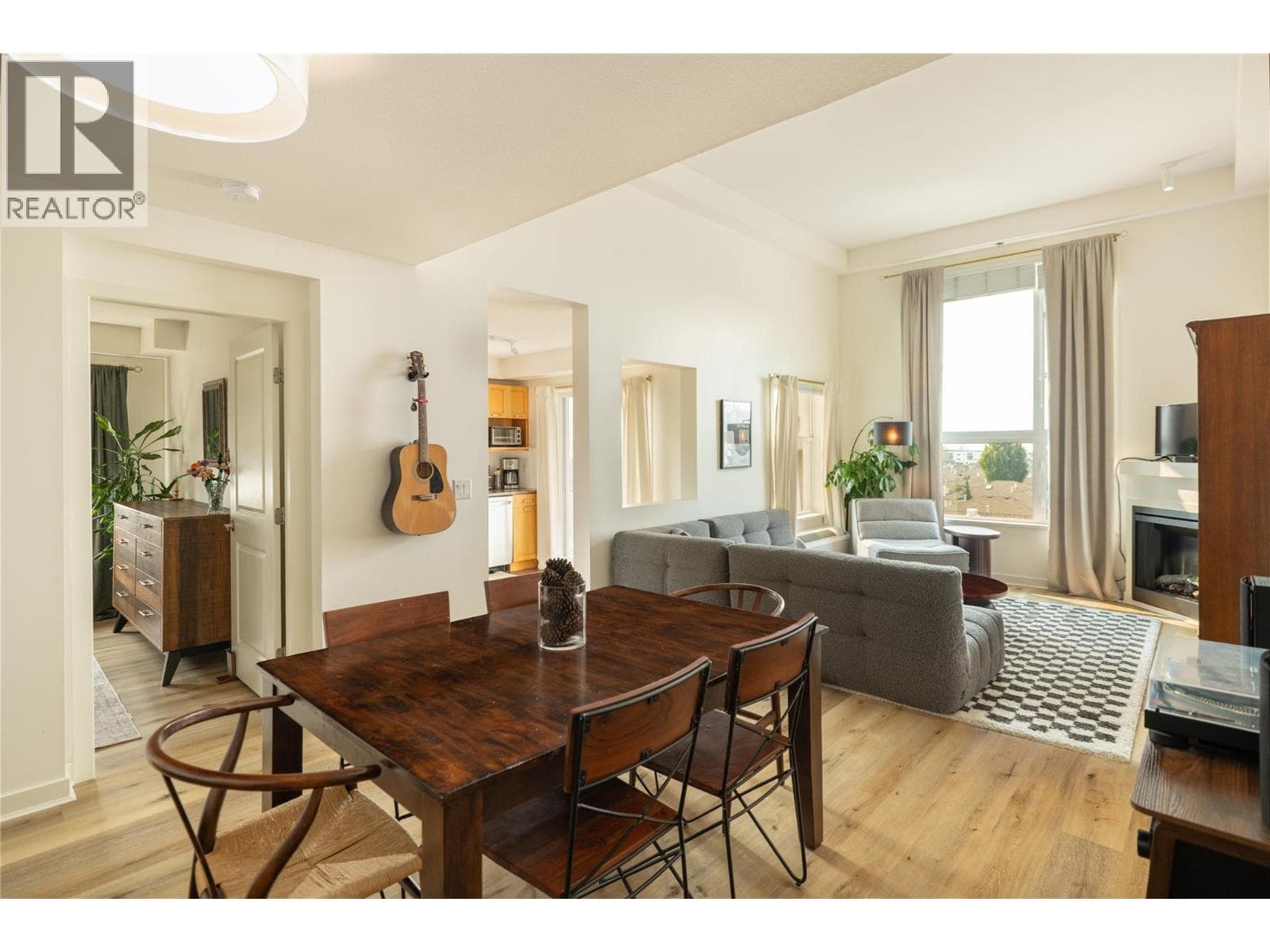 567 Yates Road Unit# 417, Interior REALTORS® — photo 2