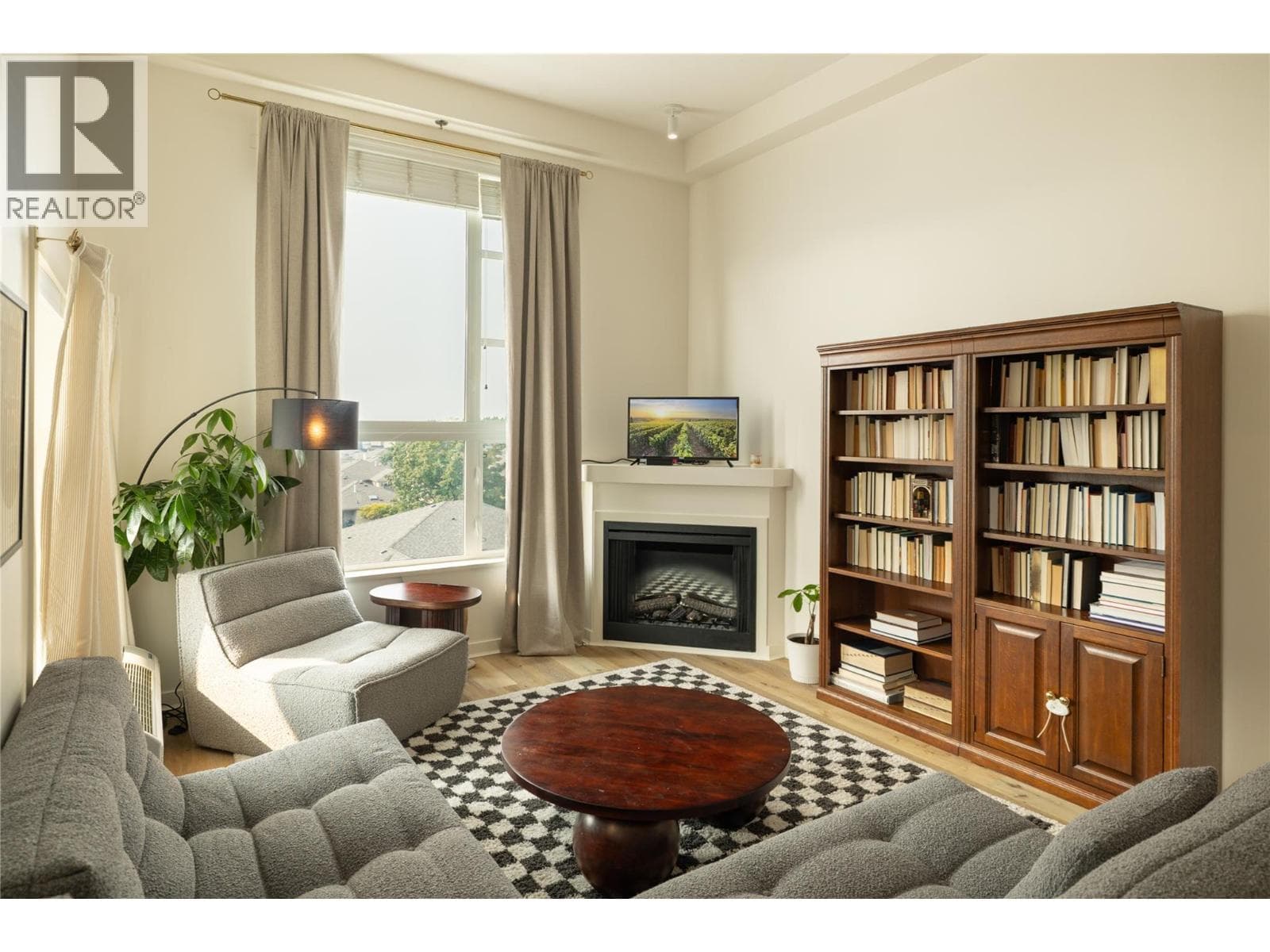 567 Yates Road Unit# 417, Interior REALTORS® — photo 4