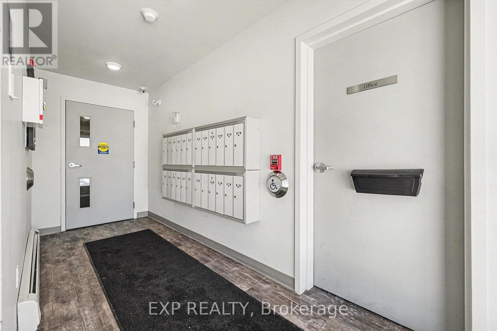 322 HONEYBORNE STREET, Ottawa — photo 4