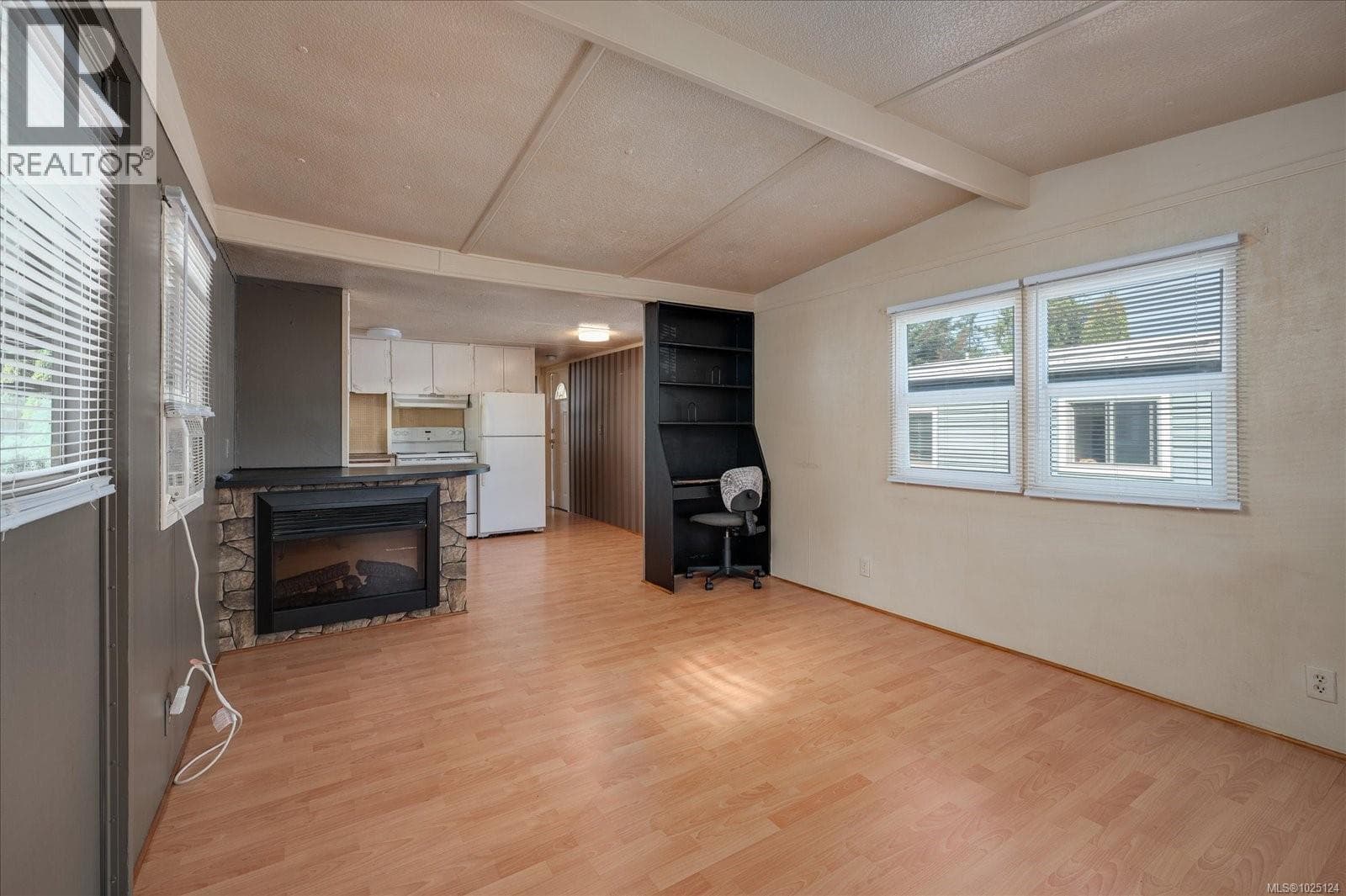 20 6820 Parklands Pl, Vancouver Island — photo 3