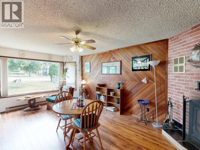 4867 ADAMS STREET, Powell River — photo 2