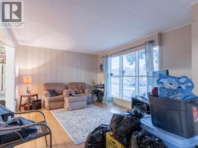 514 LINDEN AVENUE, Interior REALTORS® — photo 3