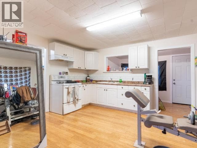 514 LINDEN AVENUE, Interior REALTORS® — photo 4