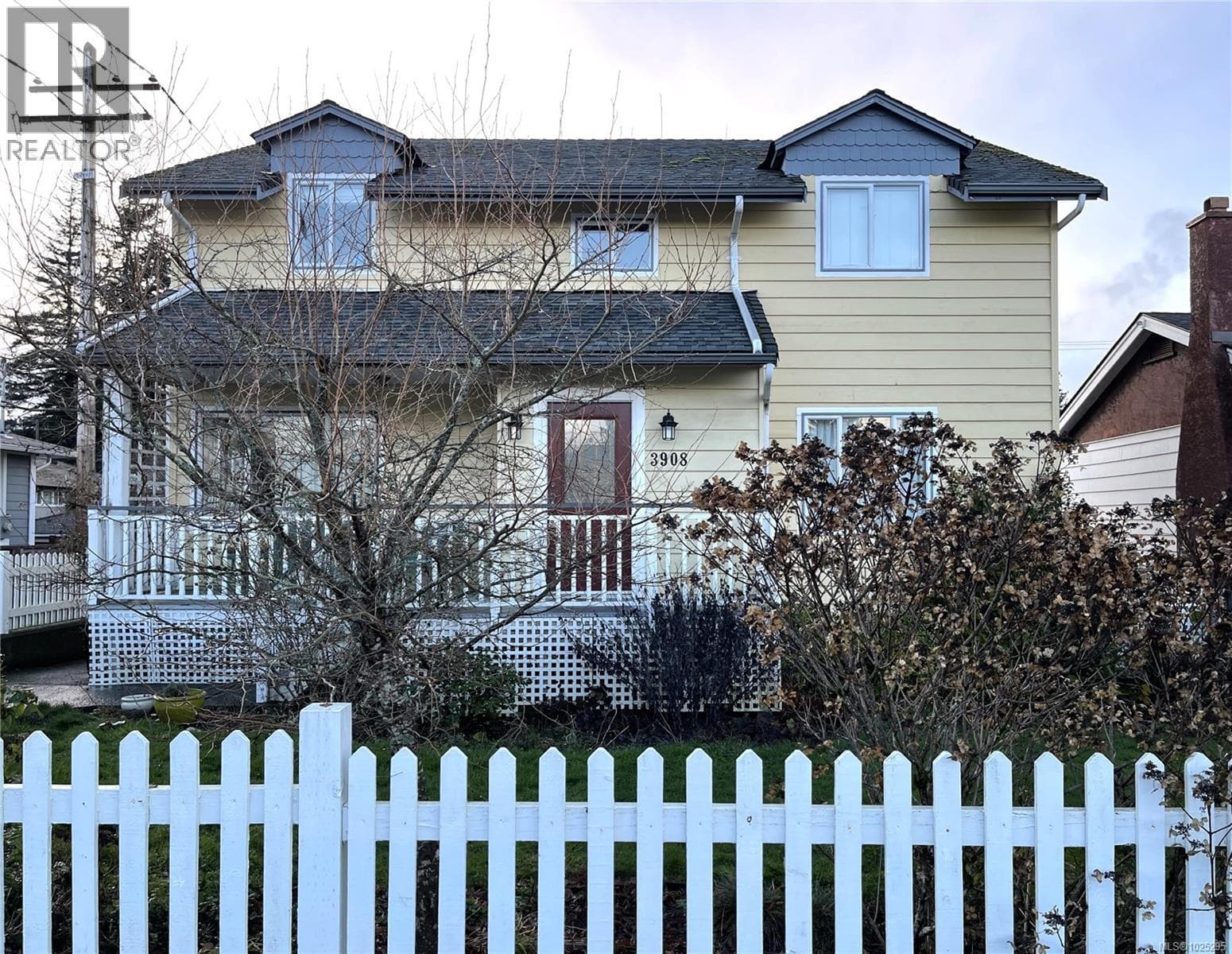 3908 4th Ave, Vancouver Island — photo 2