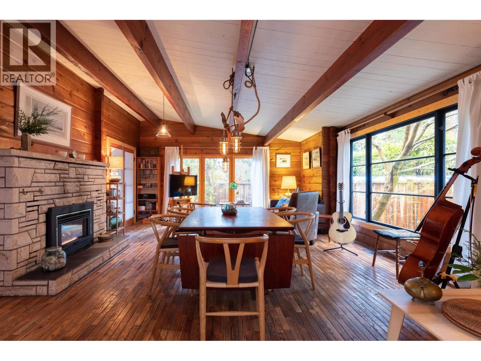 5817 EAGLE ISLAND in Eagle Harbour