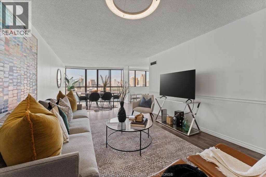 515 RIVERSIDE DRIVE West Unit# 1301, Windsor — photo 3