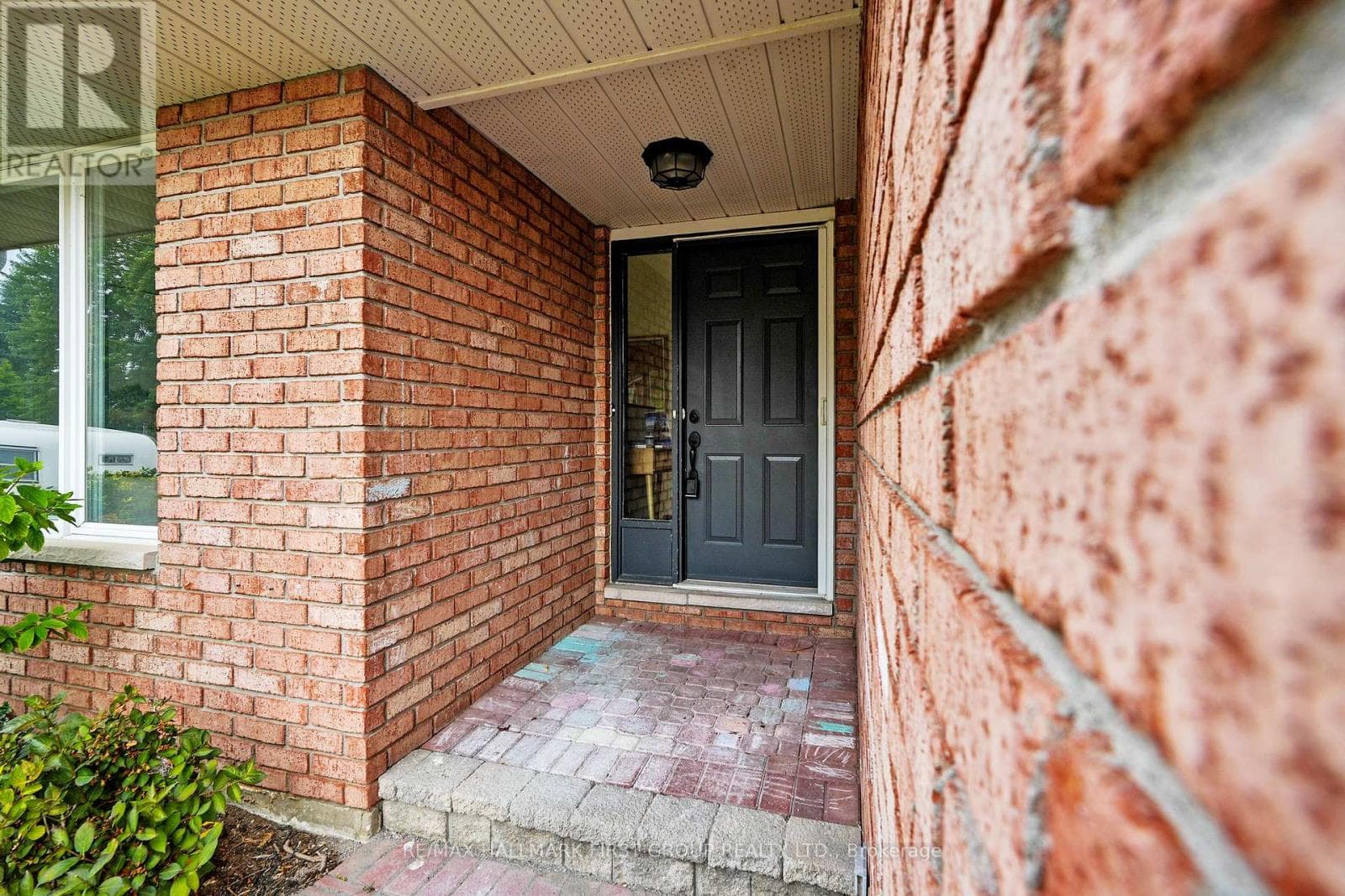 16 ANNE STREET, Toronto — photo 4