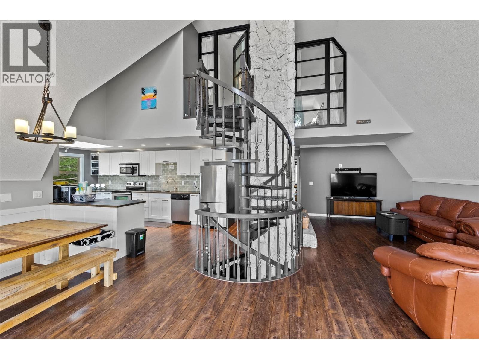 9027 PLANET MINE ROAD, Interior REALTORS® — photo 4