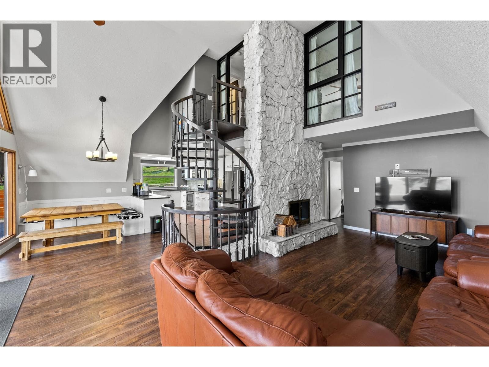 9027 PLANET MINE ROAD, Interior REALTORS® — photo 5