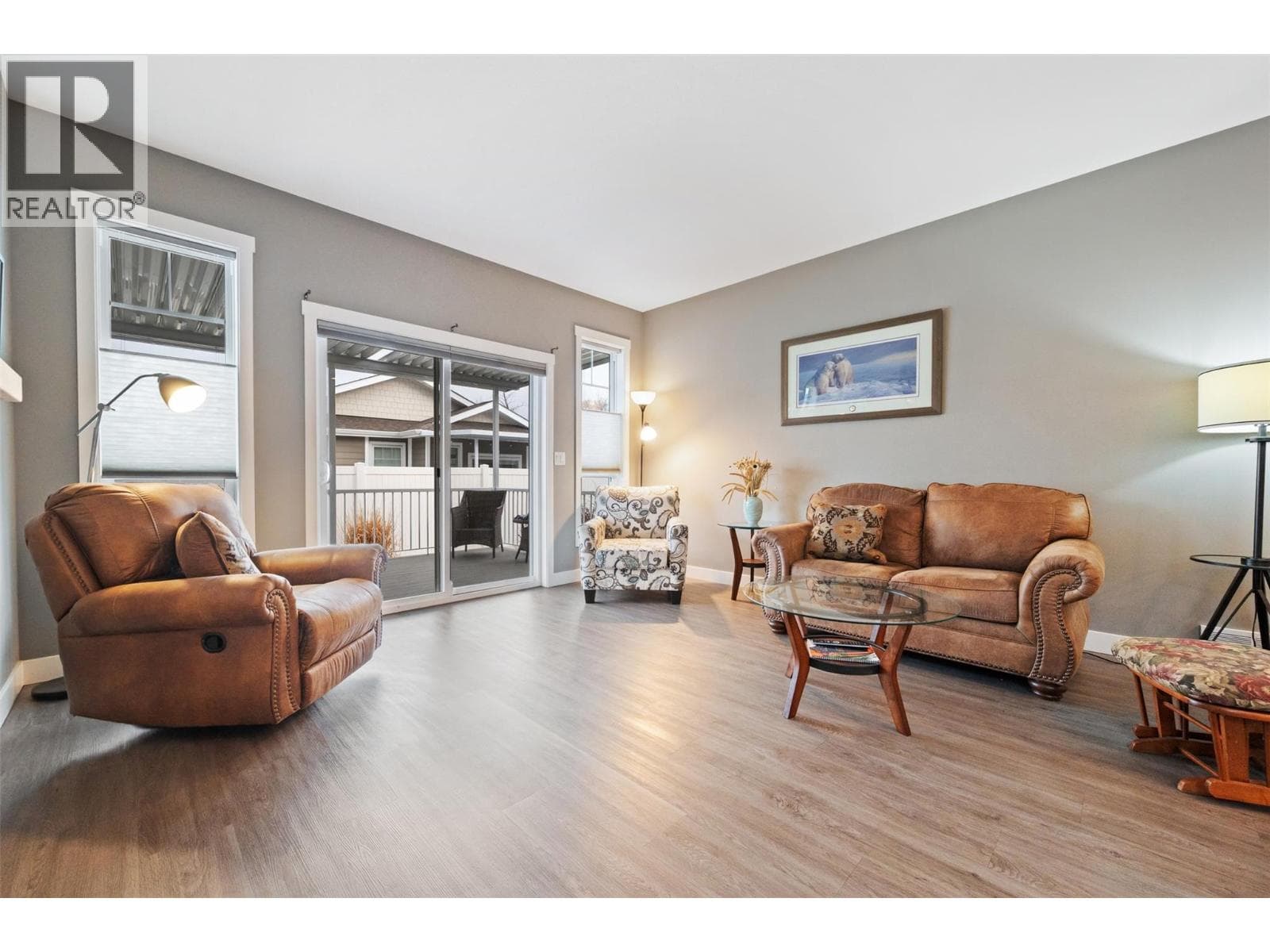 351 Warren Avenue W Unit# 42, Interior REALTORS® — photo 5