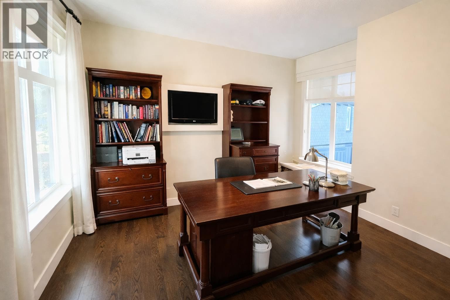 700 OCEAN CREST DRIVE, Greater Vancouver — photo 4