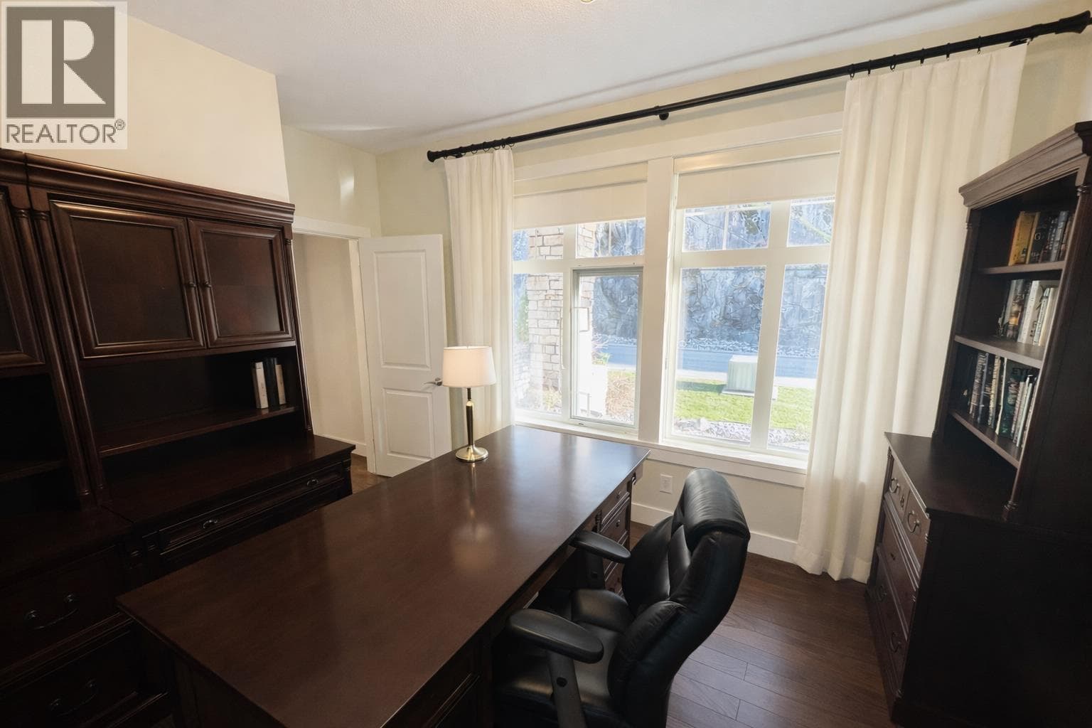 700 OCEAN CREST DRIVE, Greater Vancouver — photo 5