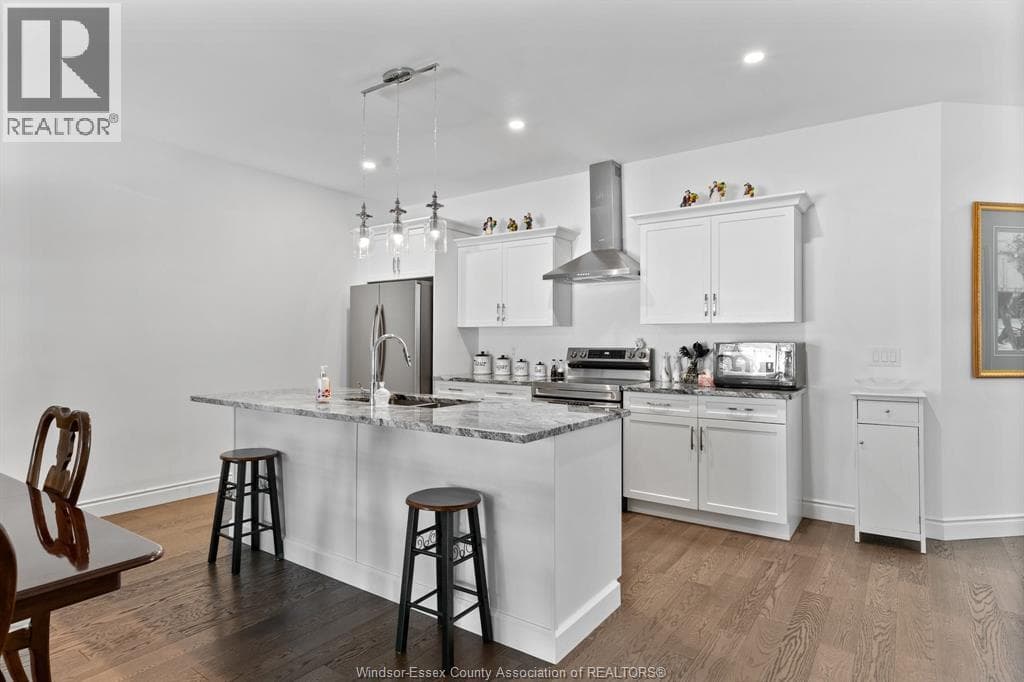 230 MCLELLAN AVENUE, Windsor — photo 4